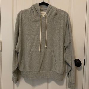 American Eagle gray hoodie